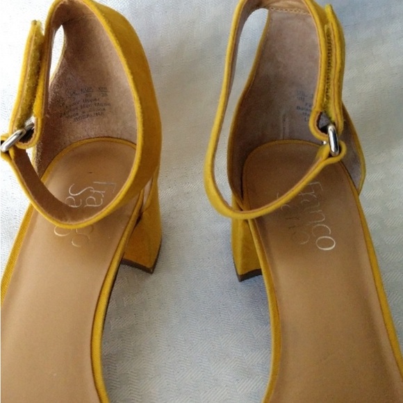 Franco Sarto Low Heeled Yellow Sandals Size 9 - Picture 5 of 8